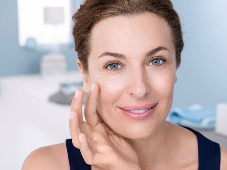 Veido atjauninimo produktai